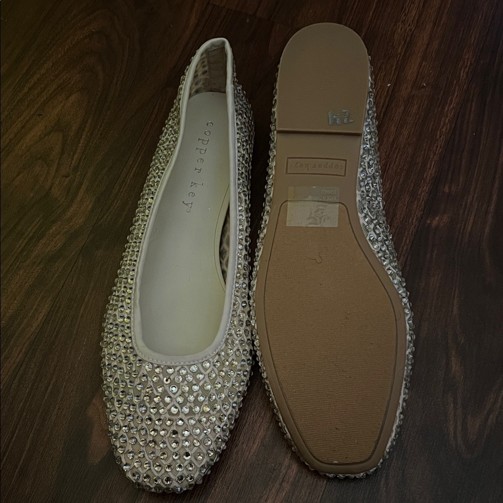 Copper Key Women's Sparkling Rhinestone Flats - Silver - Picture 2 of 3